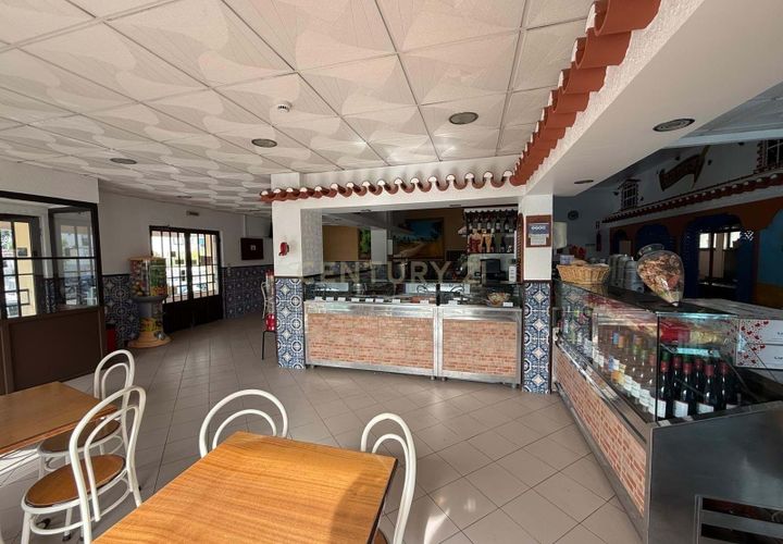 Erhvervsejendom i Setubal, Setubal, Setubal - € 598.000 | Ref: C0237-03810 - foto 1