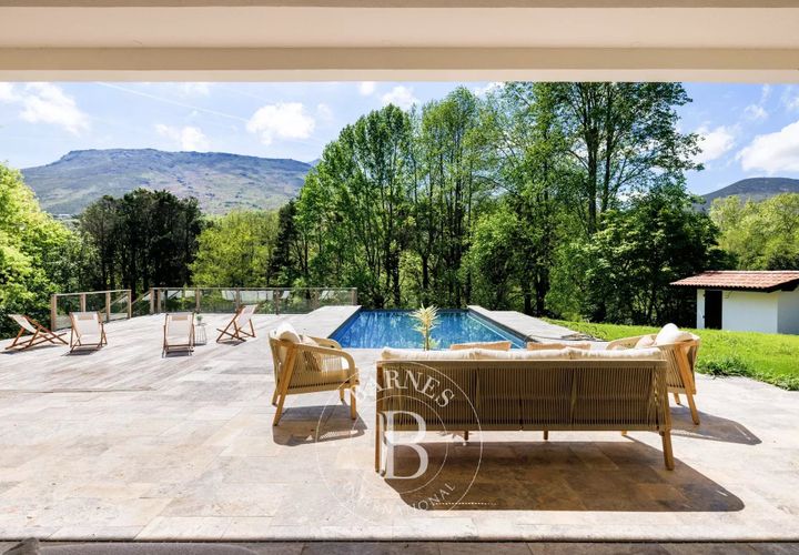 Villa a Ascain, Pyrenees-Atlantiques, Ascain - € 2.490.000 | Ref: M1848 - foto 1