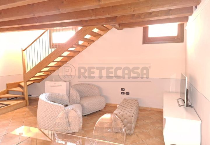 Apartment in Bassano del Grappa, Vicenza, Bassano del Grappa - € 900/month | Ref: CCMPL - photo 1