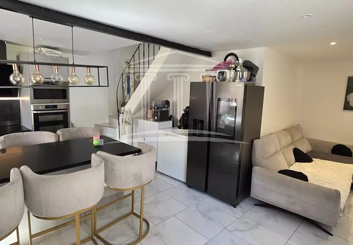 Landejendom i Violès, Vaucluse, Violès - € 156.000 | Ref: 8556 - foto 1