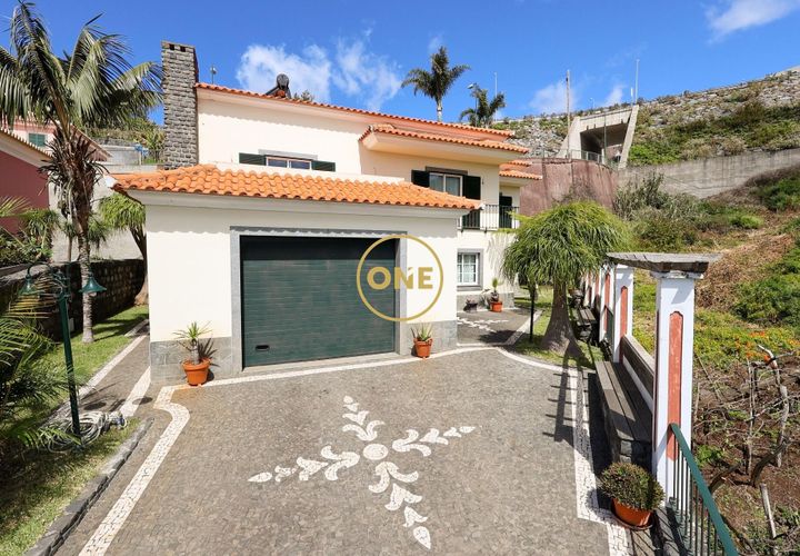 Byhus i Camara de Lobos, Madeira, Camara de Lobos - € 750.000 | Ref: ONE361961-34 - foto 1