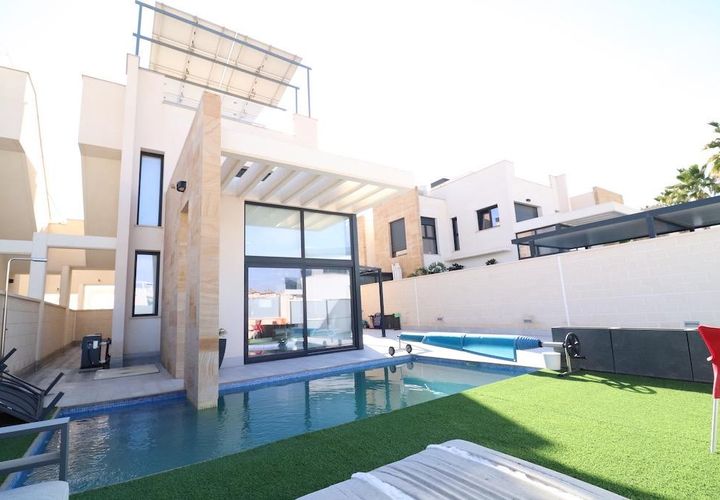 Villa i Cabo Roig, Alicante, Cabo Roig - € 450.000 | Ref: 76-R5330062/76569 - foto 1