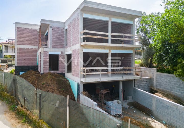 Villa a Vila Verde, Braga, Vila Verde - € 192.500 | Ref: 01-3824 - foto 1