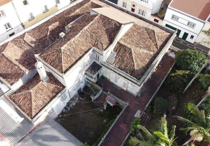 Villa i Ponta Delgada, Sao Miguel, Ponta Delgada - € 900.000 | Ref: C0276-01767 - foto 1