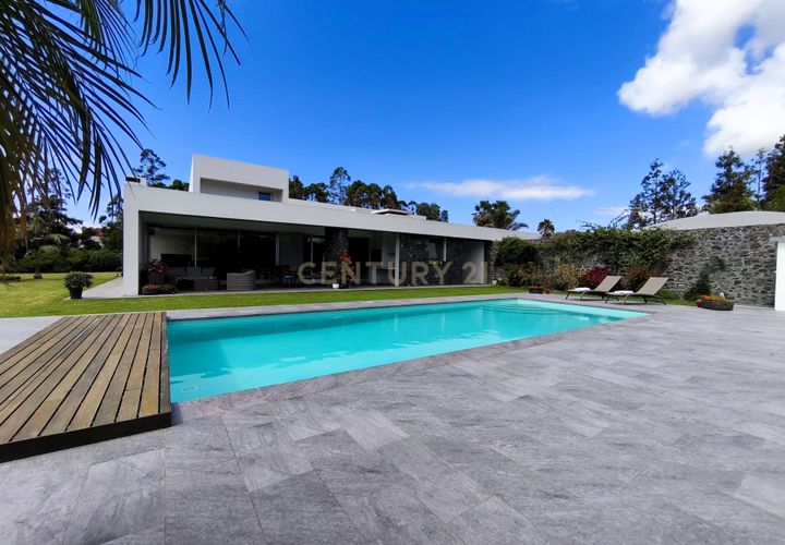 Villa a Rabo de Peixe, Sao Miguel, Rabo de Peixe - € 885.000 | Ref: C0276-02478 - foto 1