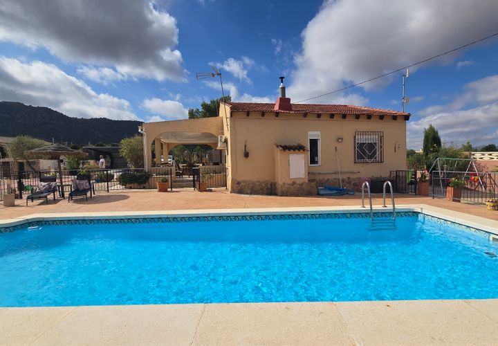 Landejendom i Sax, Alicante, Sax - € 349.950 | Ref: Two for one - foto 1