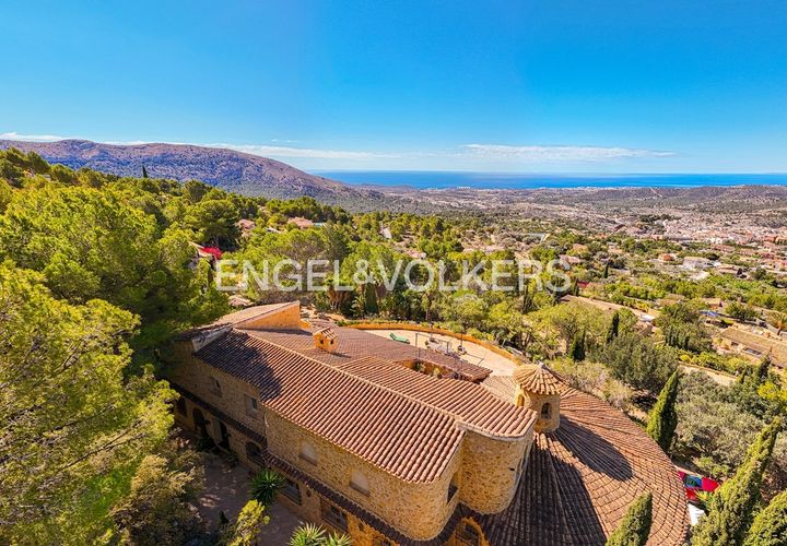 Villa a Finestrat, Alicante, Finestrat - € 1.395.000 | Ref: W-02SWZQ - foto 1