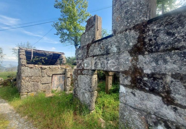 Helårsgrund i Amarante, Porto, Amarante - € 98.000 | Ref: ZMPT587861 - foto 1