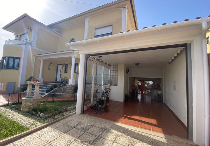 Villa i Caldas da Rainha, Leiria, Caldas da Rainha - € 535.000 | Ref: RV2712 - foto 1