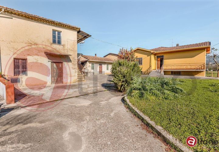 Villa a Arpino, Frosinone, Arpino - € 40.000 | Ref: AC99-149-1747 - foto 1