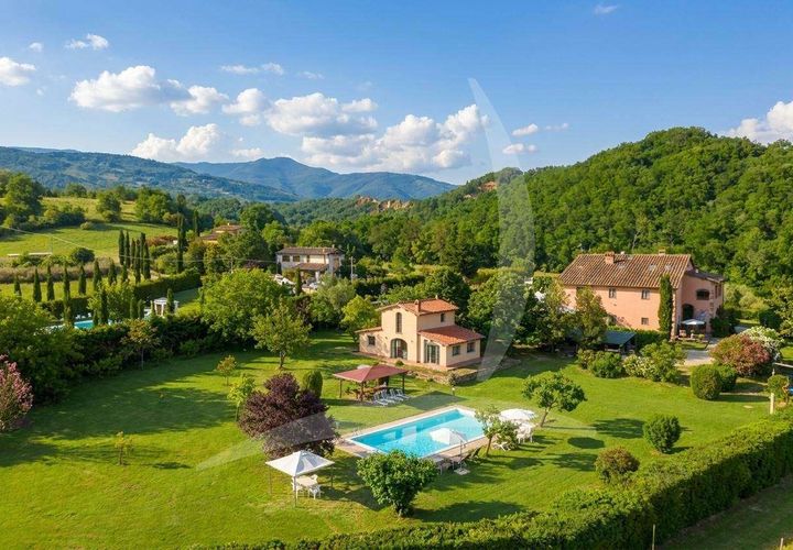 Farm hus i Terranuova Bracciolini, Arezzo, Terranuova Bracciolini - € 930.000 | Ref: A1190RC43447-1090070 - foto 1