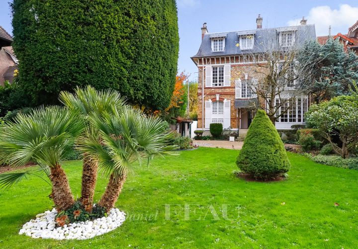 Villa a Versailles, Yvelines, Versailles - € 2.290.000 | Ref: 86128607 - foto 1