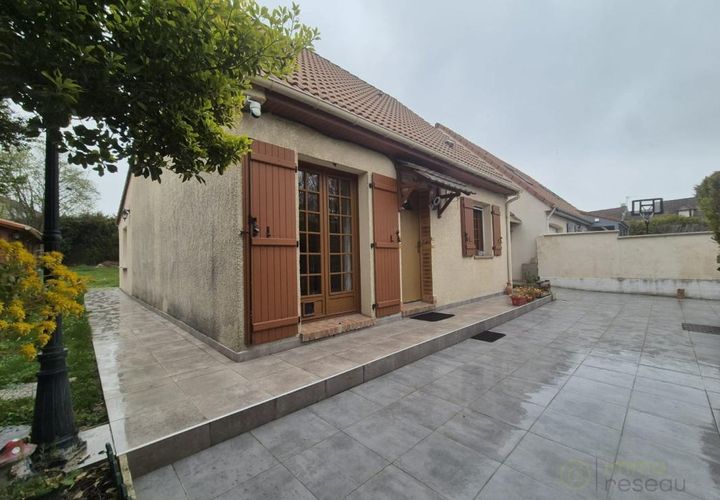 Villa a Persan, Val-d'Oise, Persan - € 310.000 | Ref: 3011443941 - foto 1