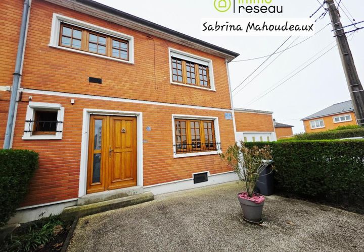 Villa a Hirson, Aisne, Hirson - € 107.000 | Ref: 3011443894 - foto 1