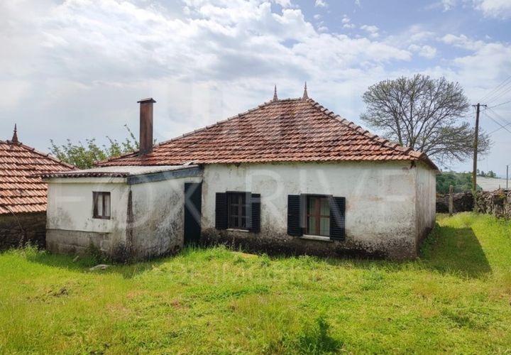 Villa a Formariz e Ferreira, Viana do Castelo, Formariz e Ferreira - € 125.000 | Ref: UNU-F1-08-25 - foto 1