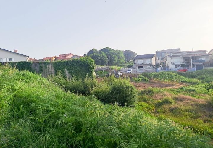 Helårsgrund i Espinho, Aveiro, Espinho - € 85.000 | Ref: TER_113.Mi.003 - foto 1