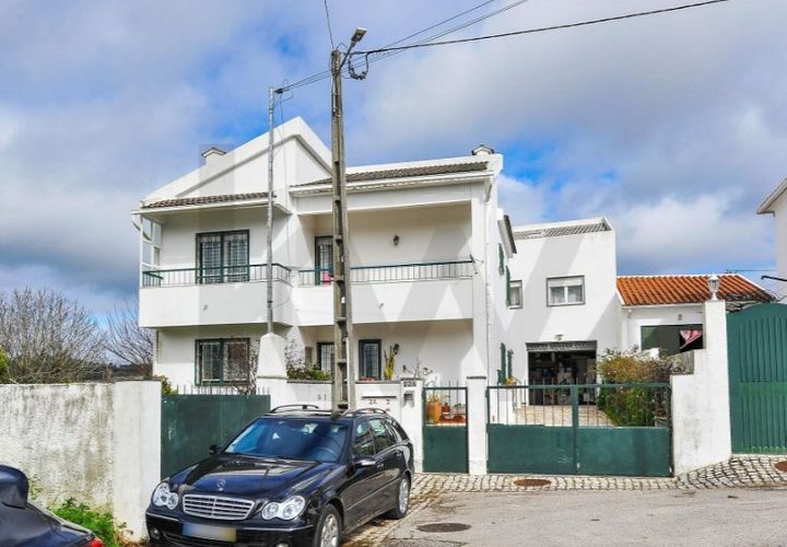 Villa i Odivelas, Lisbon, Odivelas - € 800.000 | Ref: KWPT-031137 - foto 1