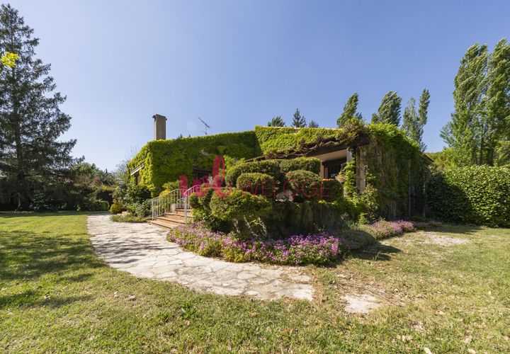 Villa i Cabriès, Bouches-du-Rhone, Cabriès - € 1.050.000 | Ref: 86951140 - foto 1