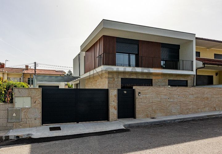 Rækkehus i Braga, Braga, Braga - € 530.000 | Ref: 1537 - foto 1