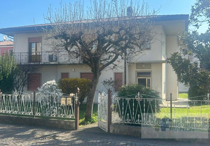 Leilighet i Meolo, Venice, Meolo - € 185 000 | Ref: A00051 - foto 1