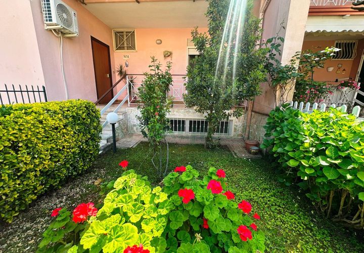 Villa a Capua, Caserta, Capua - € 200.000 | Ref: 200-VILLA - foto 1