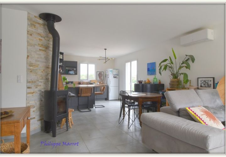 Villa a Nimes, Gard, Nimes - € 285.000 | Ref: 340939046688 - foto 1