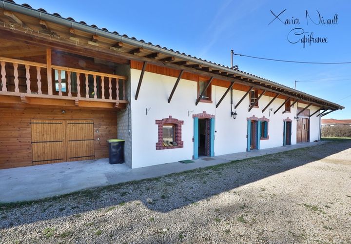 Villa a Saint-Amour, Jura, Saint-Amour - € 569.500 | Ref: 340934910245 - foto 1