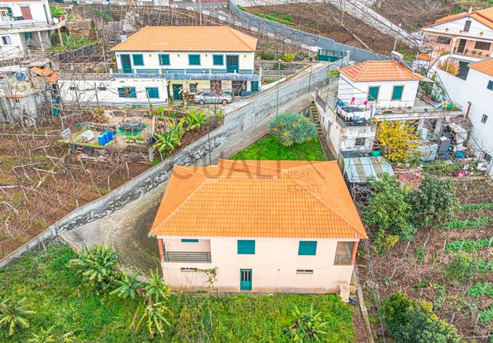 Villa i Camara de Lobos, Madeira, Camara de Lobos - € 395.000 | Ref: Q2668 - foto 1