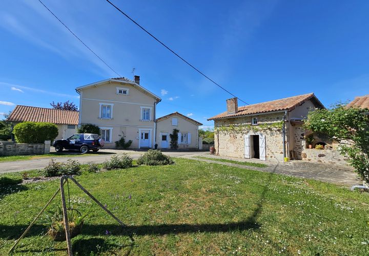 Villa i Alloue, Charente, Alloue - € 295.000 | Ref: BVI85201 - foto 1
