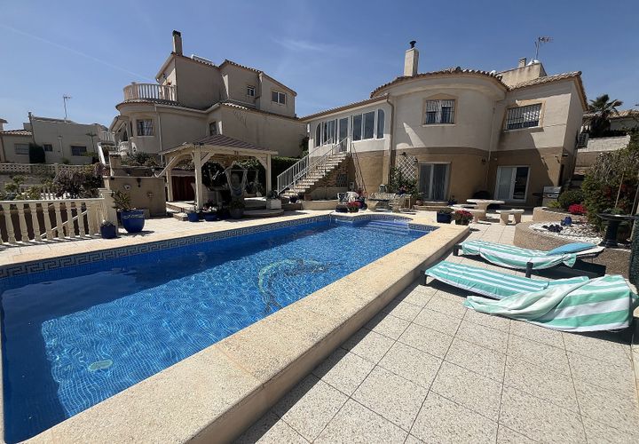 Villa a Castalla, Alicante, Castalla - € 360.000 | Ref: HH14378 - foto 1
