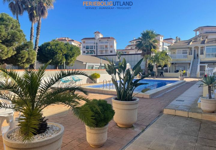 Villa a Torrevieja, Alicante, Torrevieja - € 235.000 | Ref: FBU21446 - foto 1