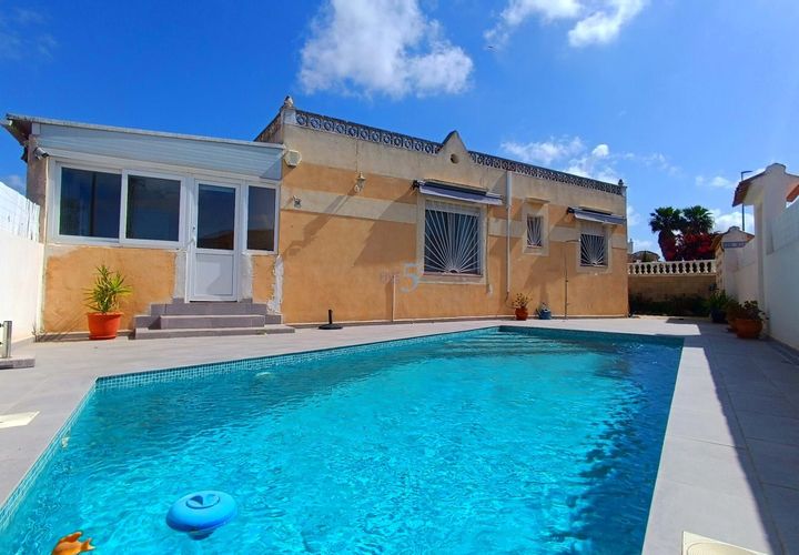 Villa i Montebello, Alicante, Montebello - € 224.995 | Ref: P8961 - foto 1