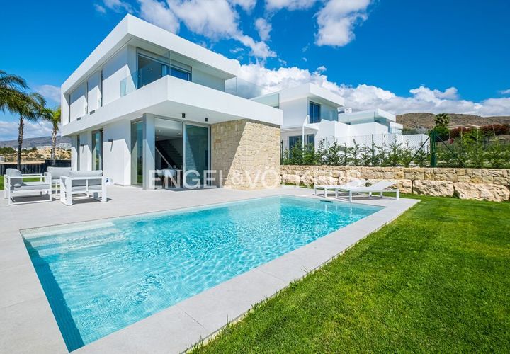 Villa a Finestrat, Alicante, Finestrat - € 695.000 | Ref: W-02U04M - foto 1