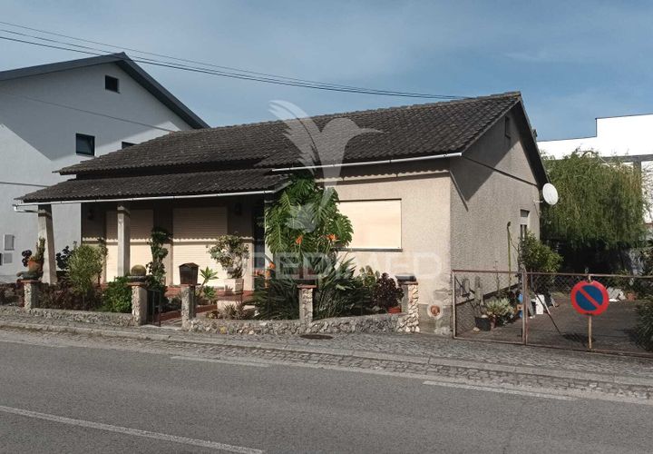 Byhus i Batalha, Leiria, Batalha - € 189.000 | Ref: 059952 - foto 1
