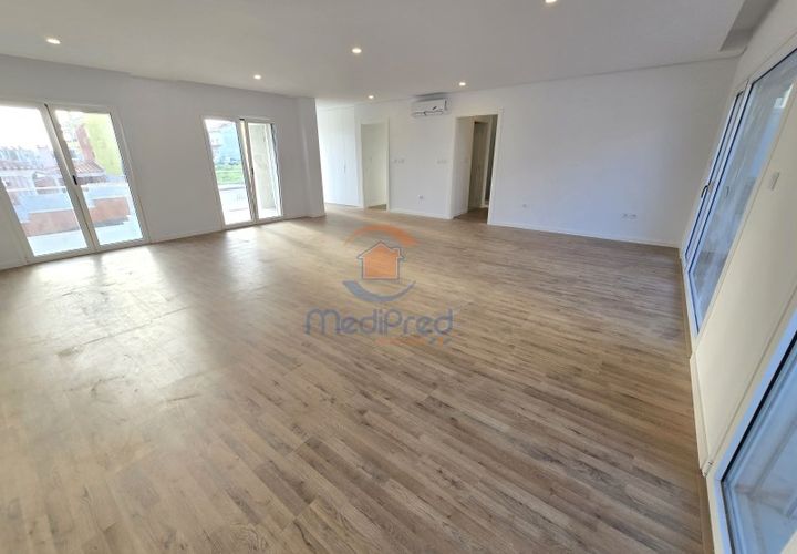 Villa i Odivelas, Lisbon, Odivelas - € 890.000 | Ref: MJM6983R2 - foto 1