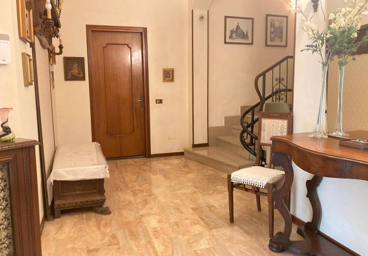 Villa i Mantua, Mantua, Mantua - € 400.000 | Ref: 1252 - foto 1