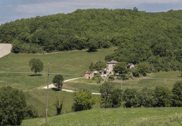 Landejendom i Sassoferrato, Ancona, Sassoferrato - € 230.000 | Ref: CR327 - foto 1
