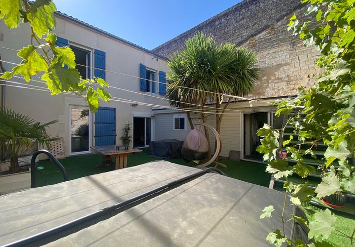 Villa i Lucon, Vendee, Lucon - € 319.000 | Ref: 830035691077 - foto 1