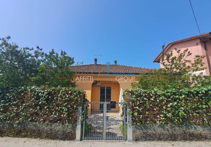 Villa i Massa, Massa and Carrara, Massa - € 370.000 | Ref: 3669 - foto 1