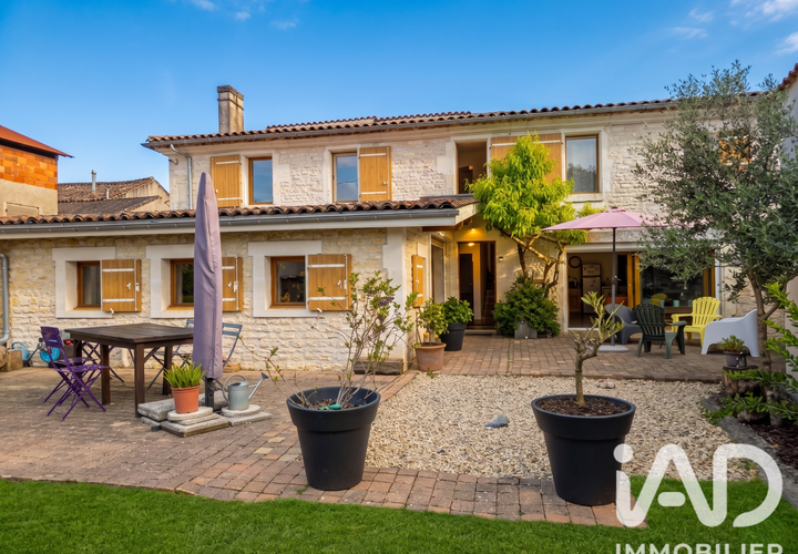 Villa i Triac-Lautrait, Charente, Triac-Lautrait - € 324 900 | Ref: 51148 - foto 1