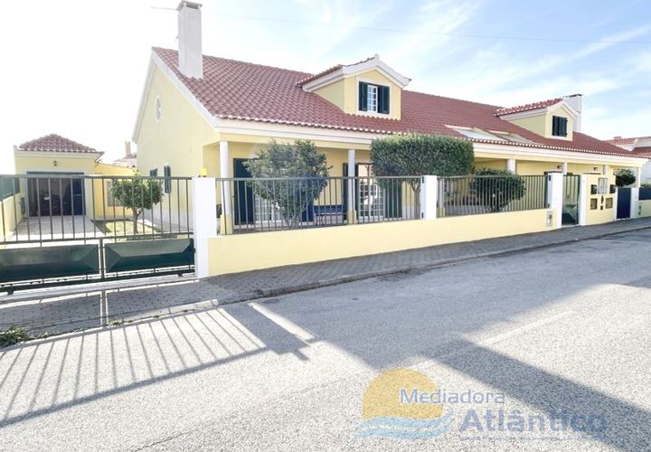 Villa i Mafra, Lisbon, Mafra - € 570 000 | Ref: 3879LV - foto 1