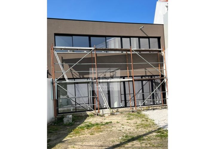 Villa a Rio Tinto, Porto, Rio Tinto - € 384.000 | Ref: CAS_247 - foto 1