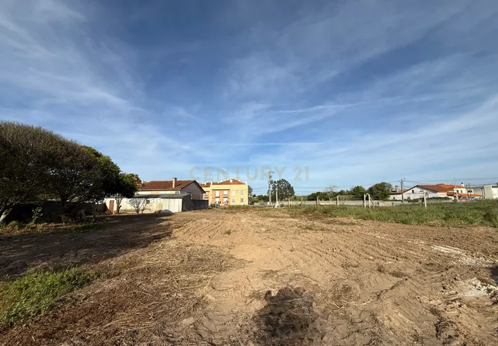 Helårsgrund i Ilhavo, Aveiro, Ilhavo - € 79.000 | Ref: C0385-00992 - foto 1