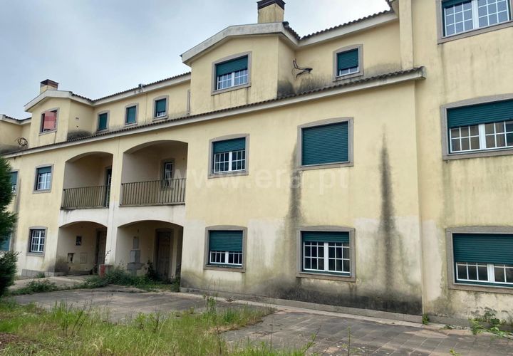Byhus i Covilha, Castelo Branco, Covilha - € 474.050 | Ref: 111260105 - foto 1