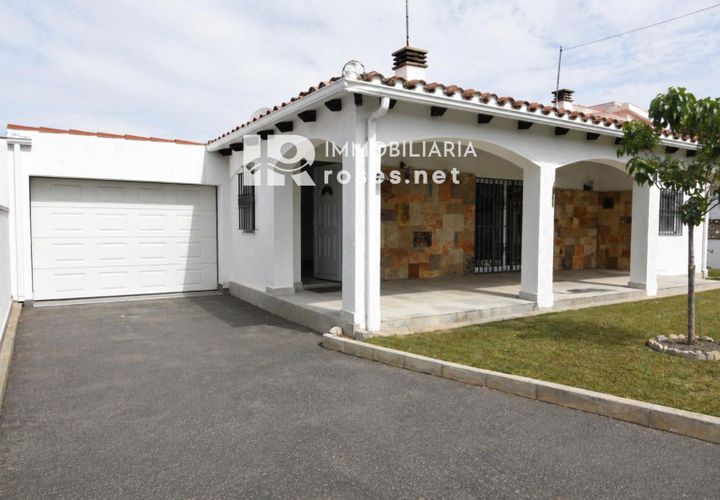 Villa i Empuriabrava, Gerona, Empuriabrava - € 480.000 | Ref: 3791 - foto 1