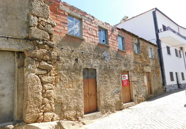 Villa i Fundao, Castelo Branco, Fundao - € 18.000 | Ref: 255190206 - foto 1