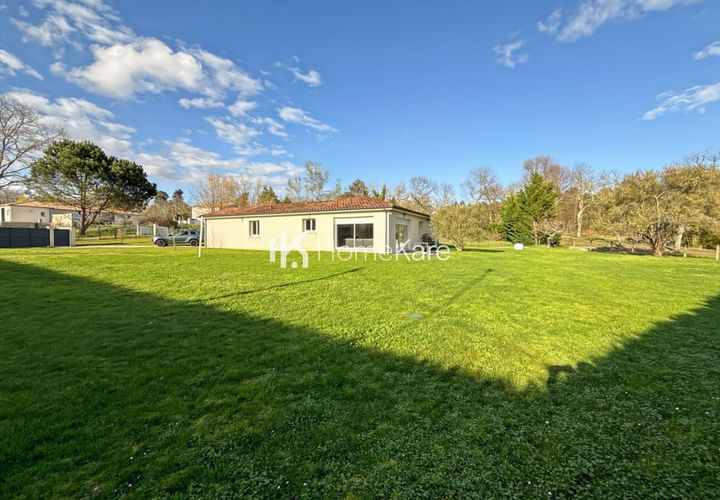 Villa a La Brède, Gironde, La Brède - € 400.000 | Ref: VM7054-79-HOMEKARE-HK - foto 1