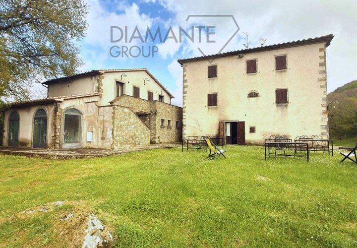 Farm hus i Arcidosso, Grosseto, Arcidosso - € 1.490.000 | Ref: AZ408 - foto 1