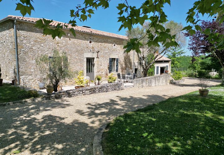 Villa a Gensac, Gironde, Gensac - € 583.000 | Ref: 5786 - foto 1