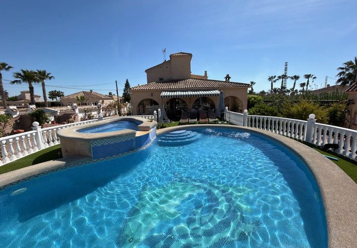 Landejendom i Catral, Alicante, Catral - € 575.000 | Ref: QMS-63447 - foto 1